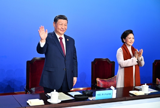 第九届亚洲冬季运动会在哈尔滨隆重开幕 习近平出席开幕式并宣布本届亚冬会开幕4 第九届亚洲冬季运动会在哈尔滨隆重开幕 习近平出席开幕式并宣布本届亚冬会开幕4
