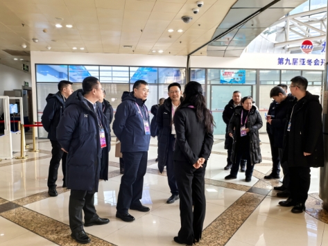 亚冬会医疗卫生指挥中心指挥长赴开闭幕式场馆慰问督导