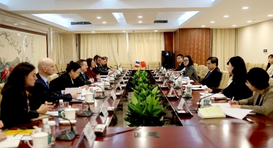 徐景和会见法国驻华大使白玉堂 徐景和会见法国驻华大使白玉堂