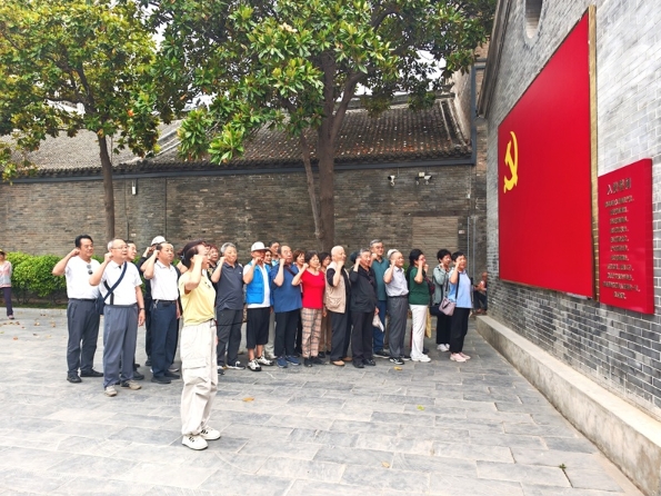 省卫生健康委组织离退休干部赴豫开展“追随红色记忆 传承革命精神”教育实践活动