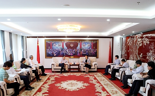何维会见国家卫生健康委党组成员，国家中医药管理局党组书记、局长余艳红一行